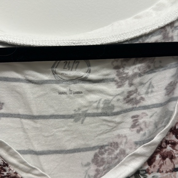 Maurices Floral Striped Tank Top Size Large - Picture 4 of 5